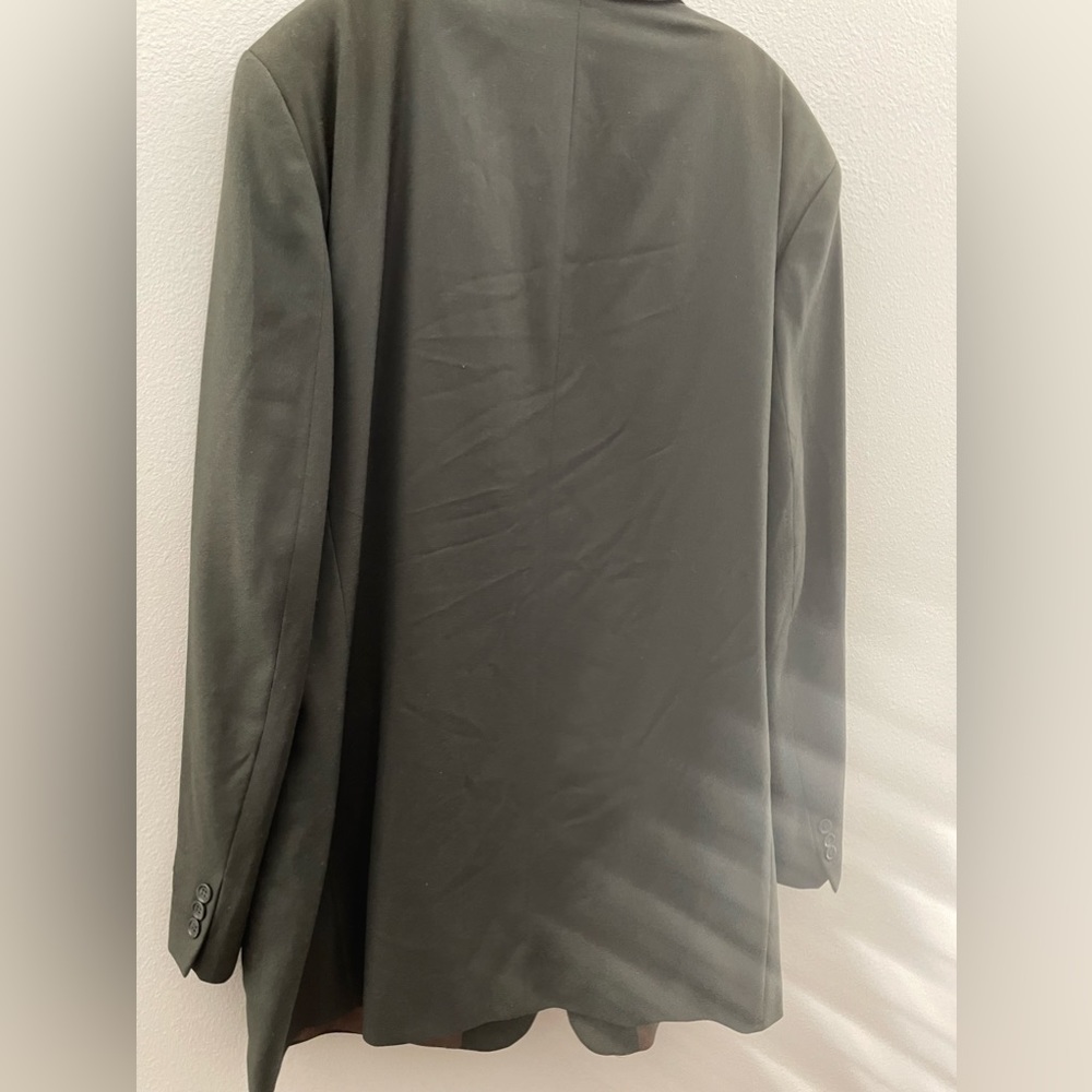 Green sports coat
